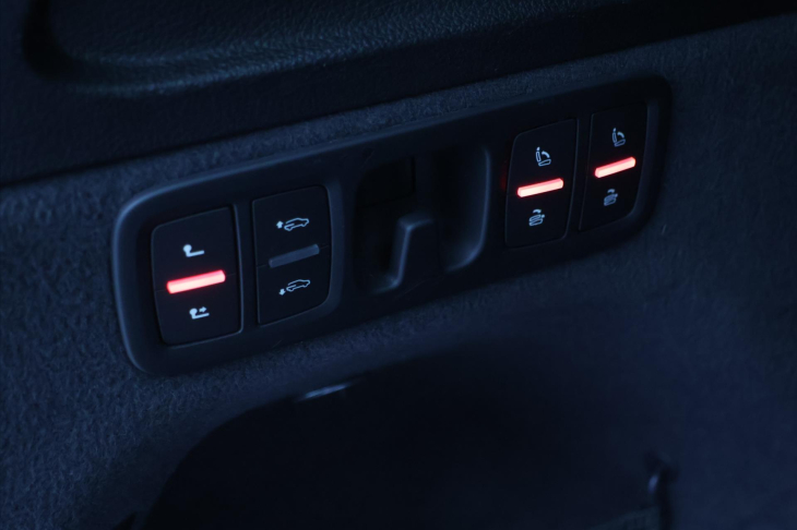 Audi Q7 3,0 TDI 200kW Quatrtro CZ DPH