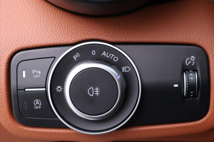 Alfa Romeo Giulia 2,0 T 148kW Aut. CZ Super DPH