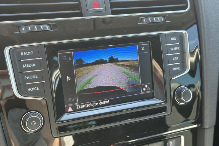 Volkswagen Golf 1,4 TSI 90kW DSG Highline Xenon