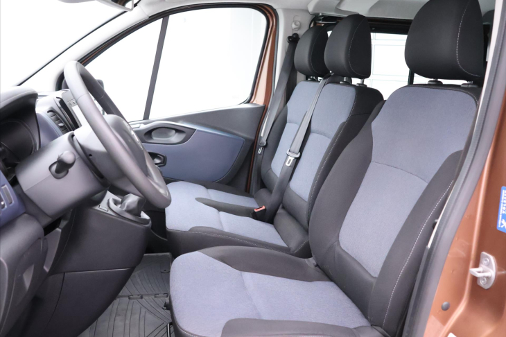Opel Vivaro 1,6 CDTi Long CZ 6-Míst Klima