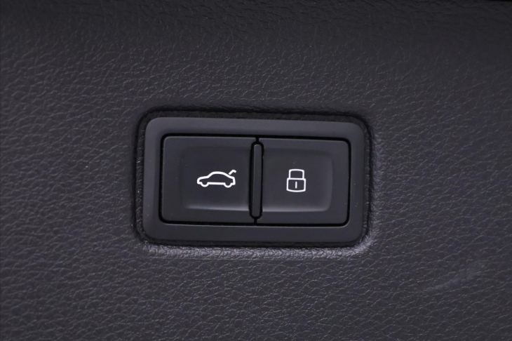 Audi Q7 3,0 TDI 200kw S-LINE DPH BOSE