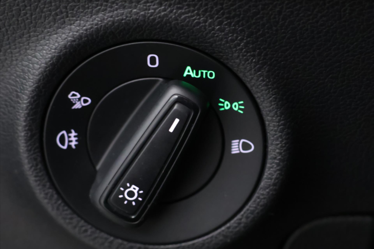 Škoda Karoq 2,0 TDI DSG 4x4 Sportline DPH