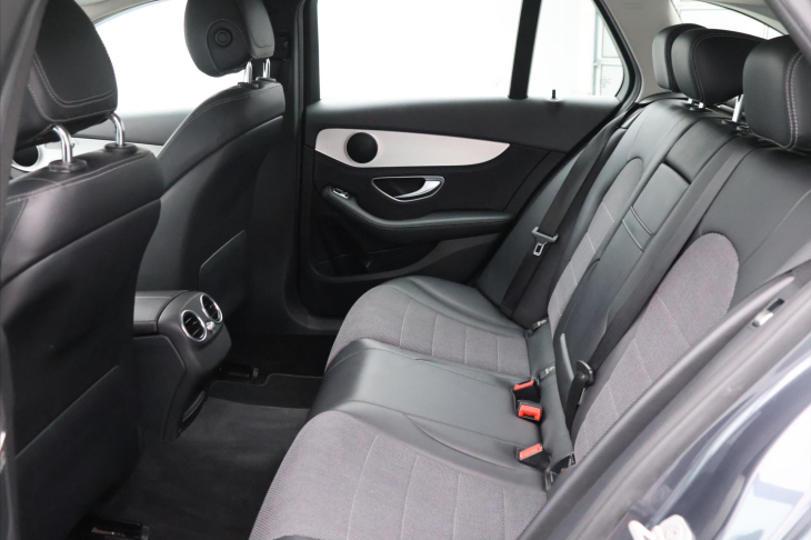 Mercedes-Benz Třídy C 1,6 CDI 100 kW Tažné Aut.Klima