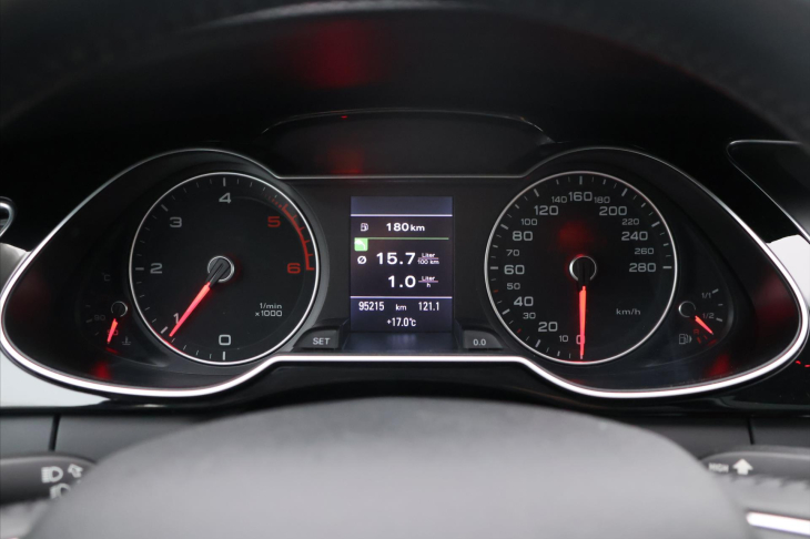 Audi A4 2,0 TDi 100kW Kůže Pano Navi