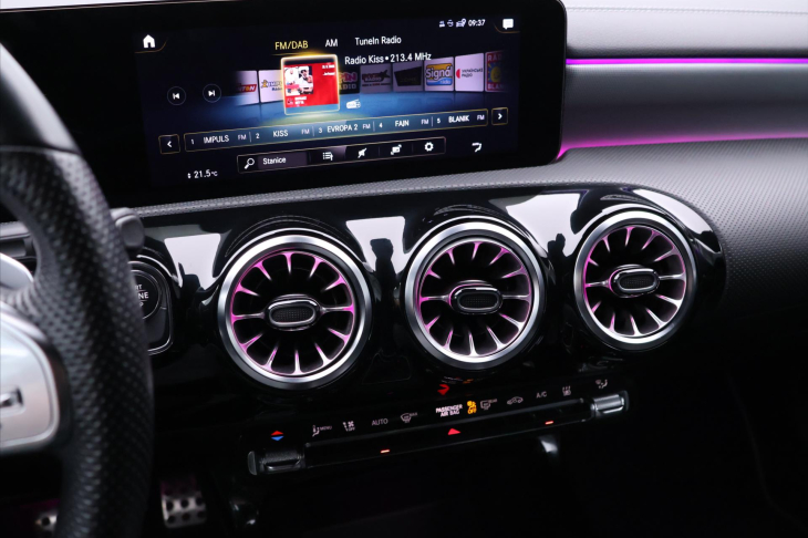 Mercedes-Benz CLA 1,3 250 118kW 250 E-Hybrid AMG