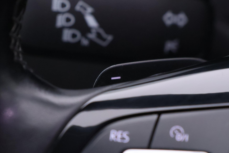 Volkswagen Tiguan Allspace 2,0 TDI DSG R-line 4M 1Maj DPH