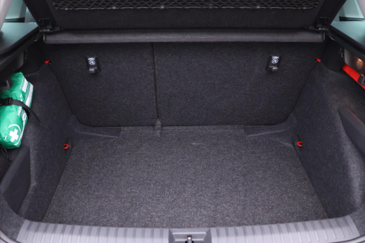 Škoda Kamiq 1,0 TSI Clever LED DPH Serv.kn