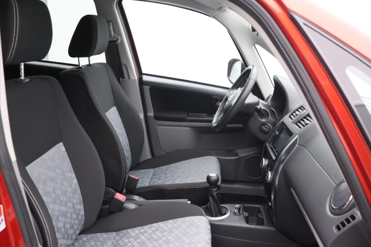 Suzuki SX4 1,6 VVT 88kW Navi 4x4 CZ