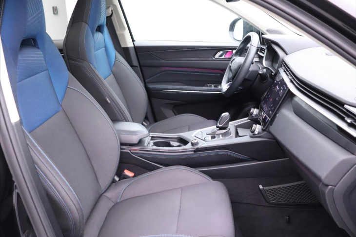 Lynk & Co 01 1,5 PHEV 132kW Aut.