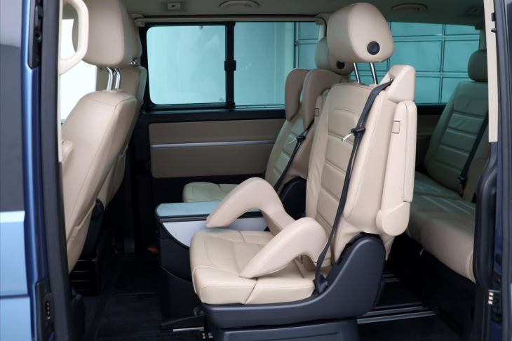 Volkswagen Multivan 2,0 TDI 4M DSG CZ Highline DPH