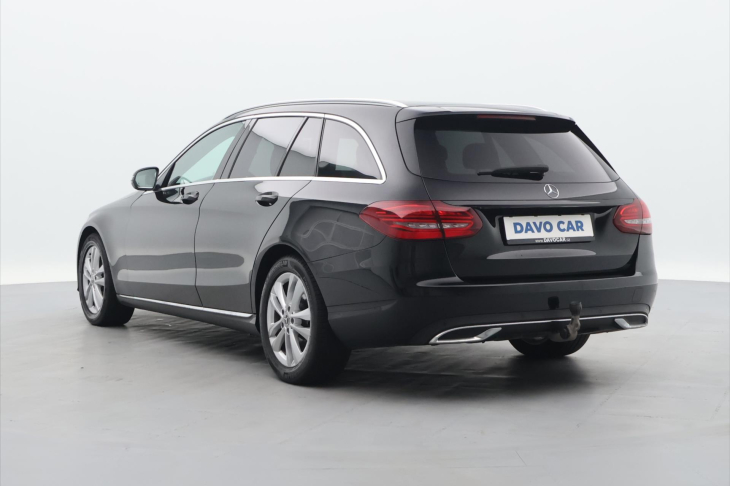 Mercedes-Benz Třídy C 2.0 220d 143kW Aut. LED