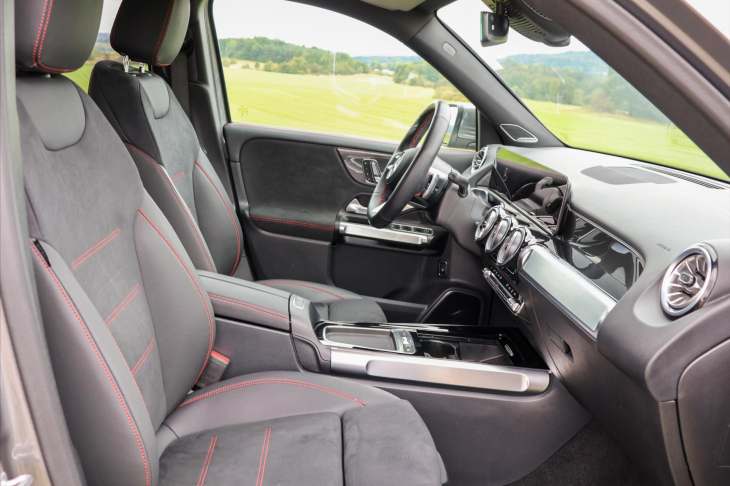 Mercedes-Benz GLB 2,0 200d 4MATIC AMG Premium