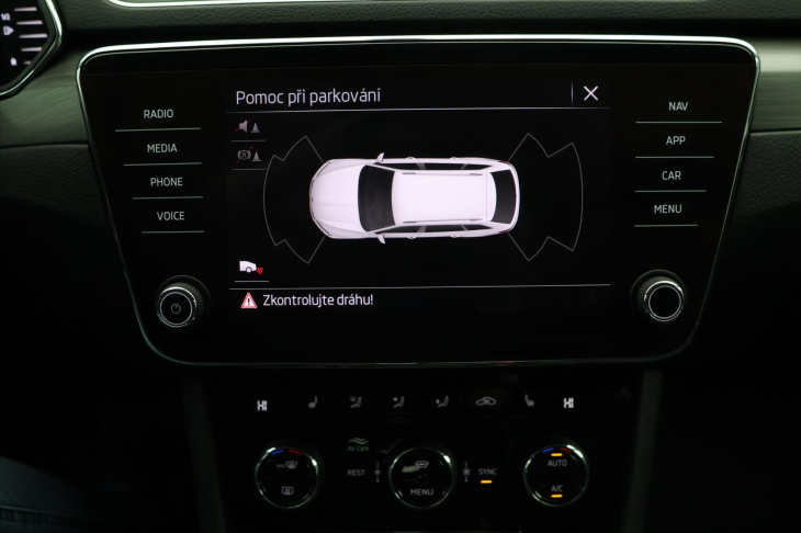 Škoda Superb 2,0 110kW Style LED DSG CZ