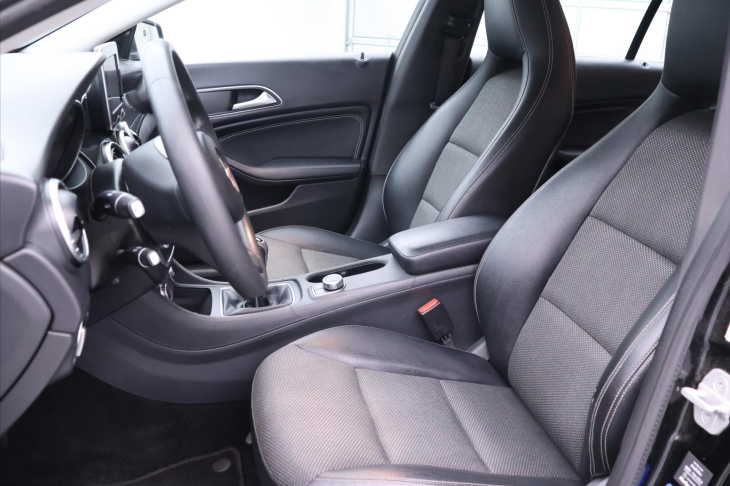 Mercedes-Benz CLA 1,5 180CDI 80kW Navi Kůže