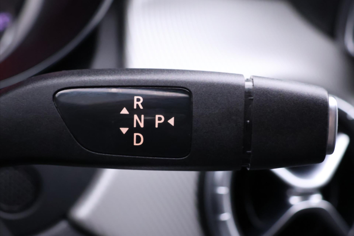 Mercedes-Benz CLA 2,0 250 155kW 4Matic Xenon