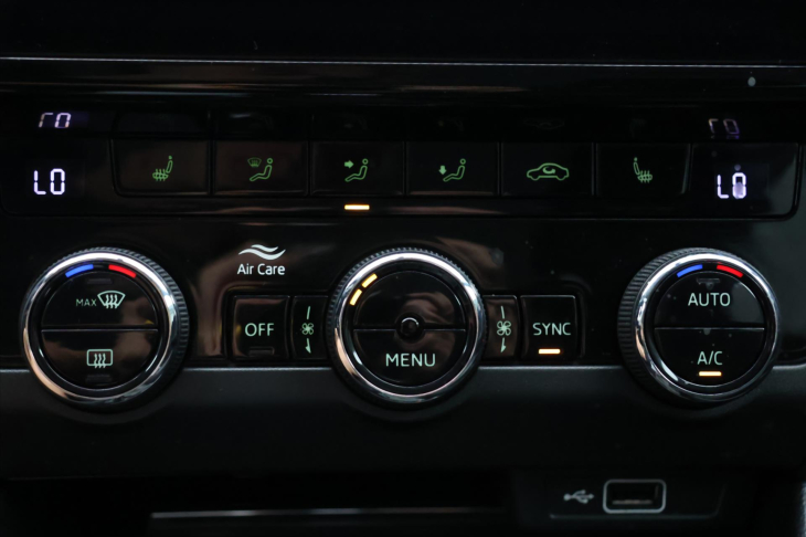 Škoda Octavia 2,0 TDI 135kW DSG 4x4 CZ Style