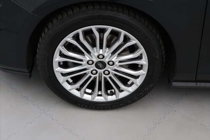 Ford Focus 2,0 TDCI 110kW Titanium LED