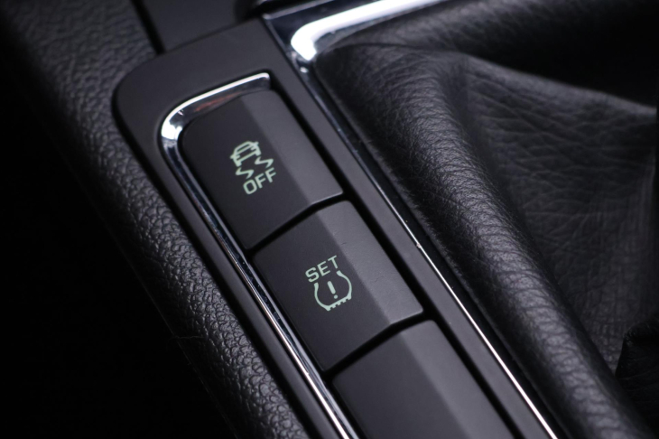 Škoda Superb 1,4 TSI Elegance Navi 1.Maj.