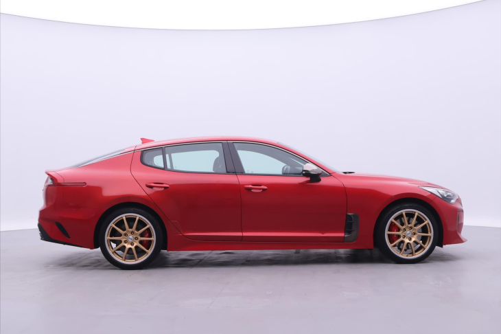Kia Stinger 3,3 T-GDi 269kW GT DPH CZ