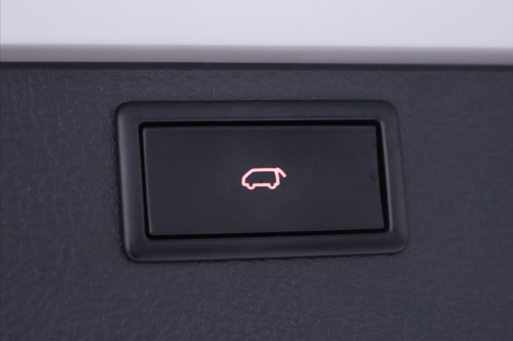 Volkswagen Multivan 2,0 TDI 150kW Highline 4M DPH