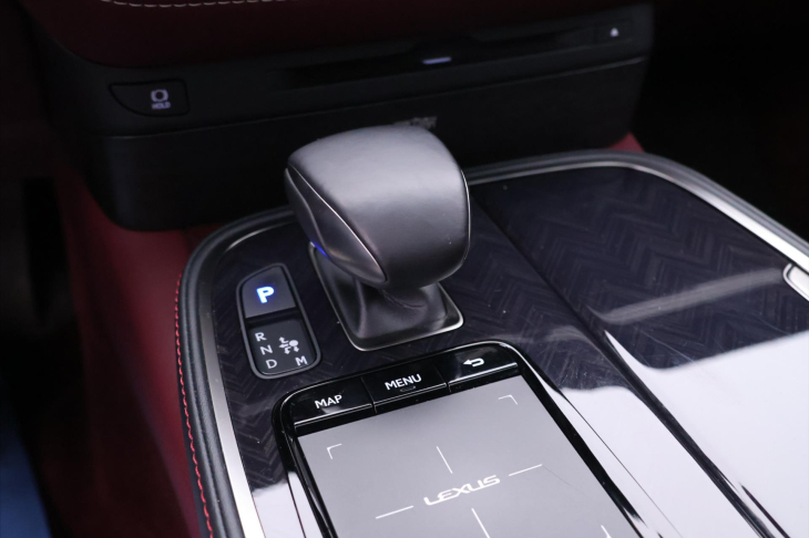 Lexus LS 500h 3,5 HEV 220kW Aut. 4x4 CZ