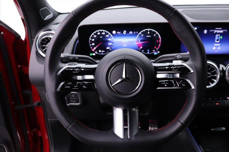 Mercedes-Benz GLB 2,0 200d 4MATIC AMG Premium