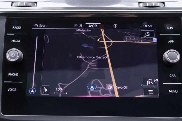 Volkswagen Tiguan Allspace 2,0 TSI DSG 4M R-Line 7Míst DPH