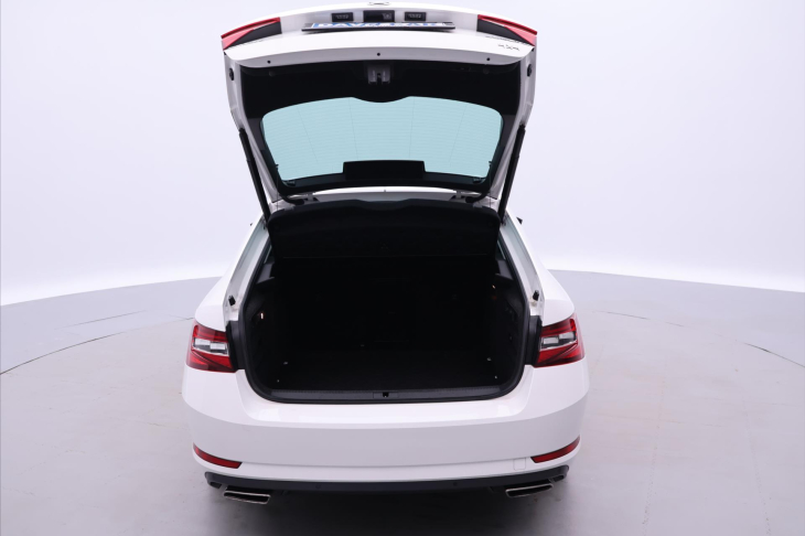 Škoda Superb 2,0 TSI 242kW DSG 4x4 L&K CZ