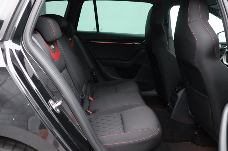 Škoda Octavia 2,0 TDI 135kW CZ Challenge DSG