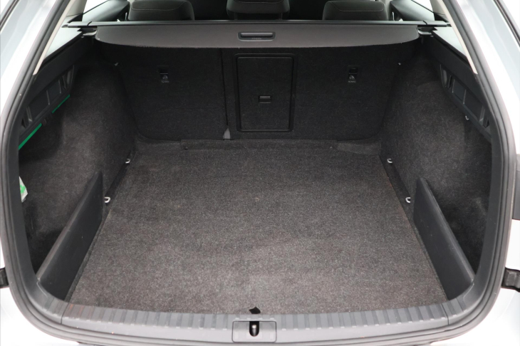 Škoda Octavia 2,0 TDI 85kW Ambition CZ DPH