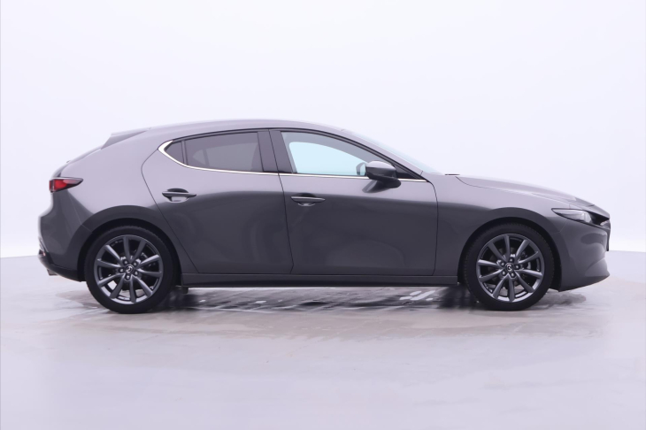 Mazda 3 2,0 e-Skyactiv Aut CZ 1.Maj DPH