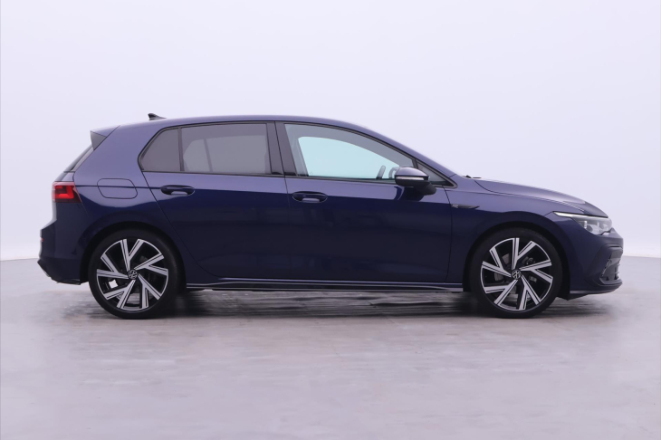 Volkswagen Golf 1,5 eTSI 110kW DSG R-Line LED