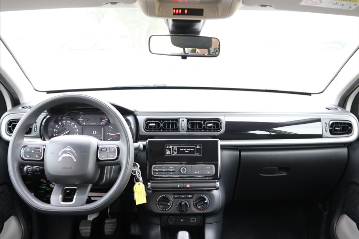Citroën C3 1,2 PT 60kW CZ Shine Serv.Knih
