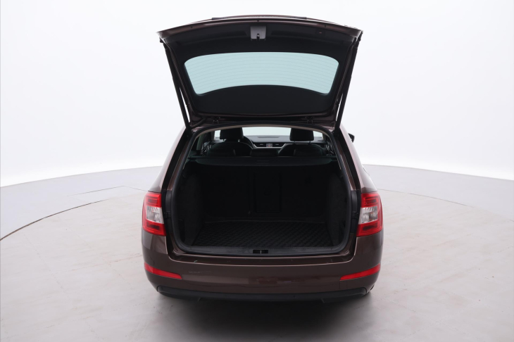 Škoda Octavia 2,0 TDI DSG 4x4 135kW CZ L&K