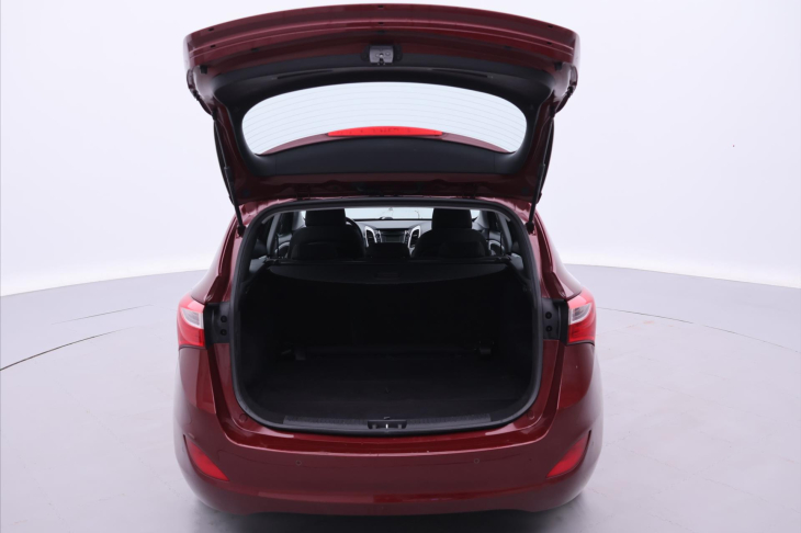 Hyundai i30 1,6 GDI 88kW Trikolor Komfort