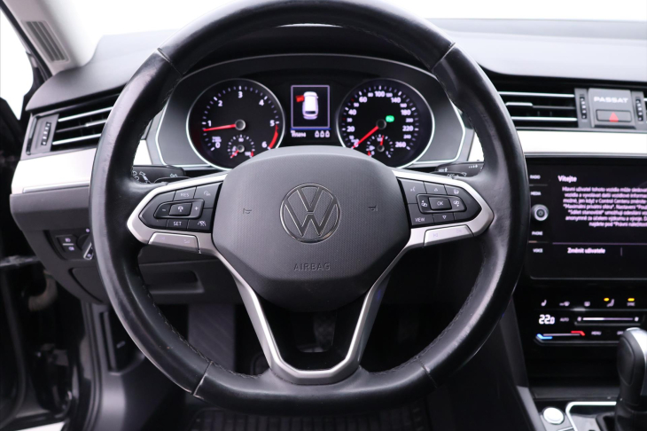 Volkswagen Passat 2,0 TDI 140kW DSG Elegance DPH