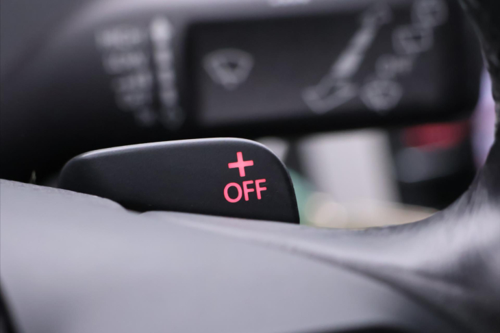 Volkswagen Passat 2.0 TSI 155kW DSG Highline CZ