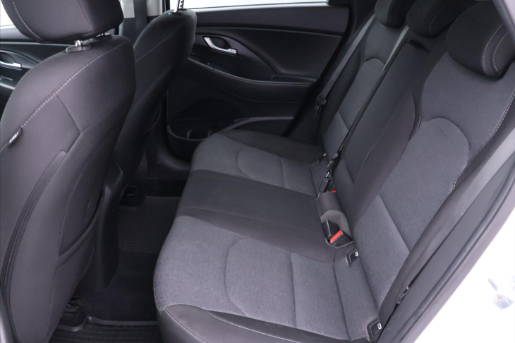 Hyundai i30 1,5 T-GDI 117 kW Family Smart Tažné