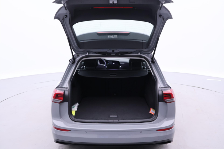 Volkswagen Golf Variant 1,5 TSI 96kW Life CZ DPH