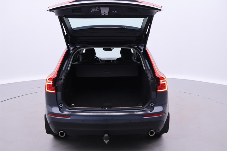 Volvo XC60 2,0 145 kW D4 AWD Momentum