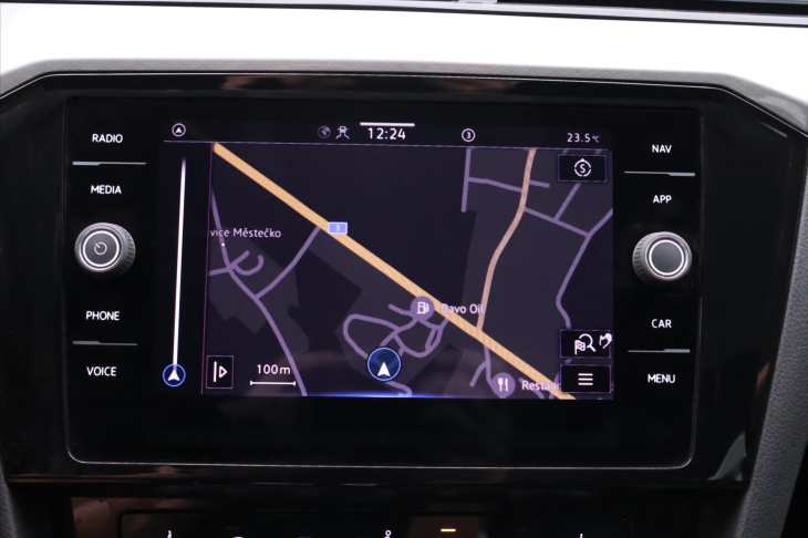 Volkswagen Passat 2,0 TDI DSG Business 1.Maj DPH