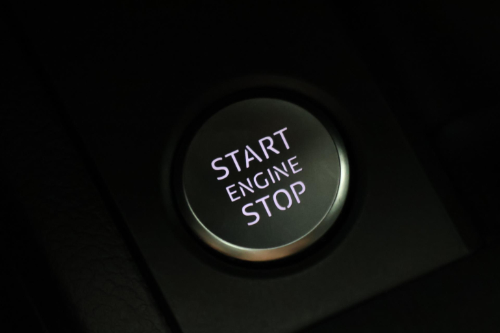 Audi A4 2,0 TDI 140 kW S-Line S-Tronic CZ