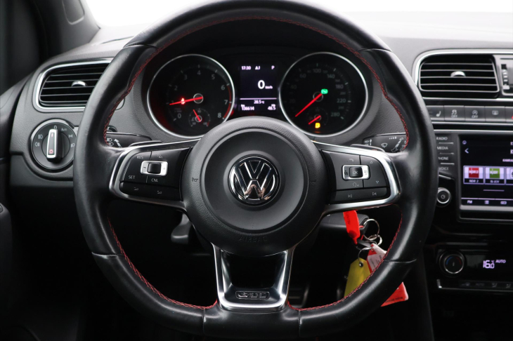 Volkswagen Polo 1.8 TSI 141kW GTI DSG 1.Majitel