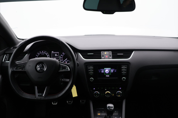 Škoda Octavia 2,0 TDI 135kW Challenge CZ