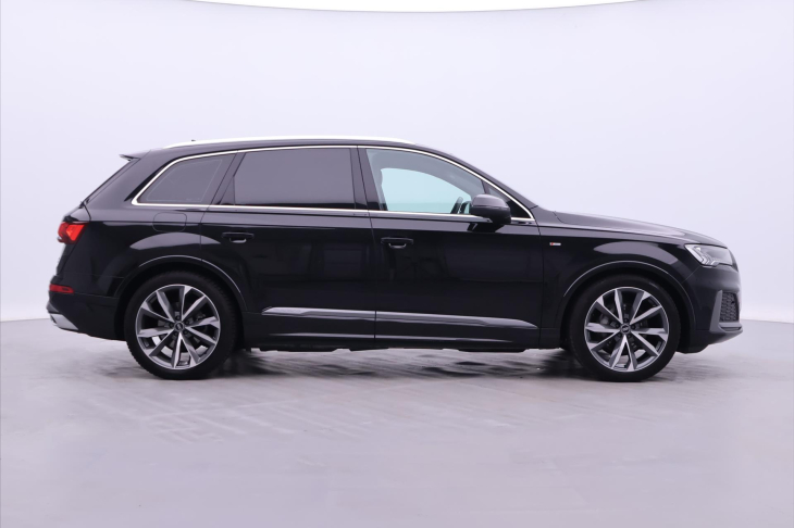 Audi Q7 3,0 TDI 210kW S-line CZ 1 Maj