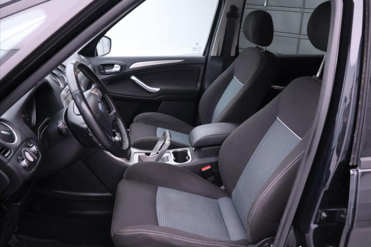 Ford S-MAX 2,0 TDCI 103kW Aut.klima 5-Míst