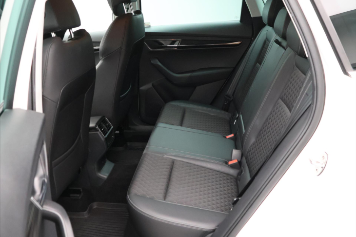 Škoda Karoq 1.6 TDI 85kW Style DSG DPH CZ