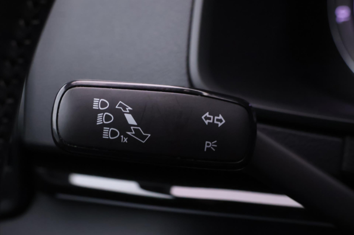 Škoda Karoq 1,5 TSI DSG Sportline 1Maj DPH