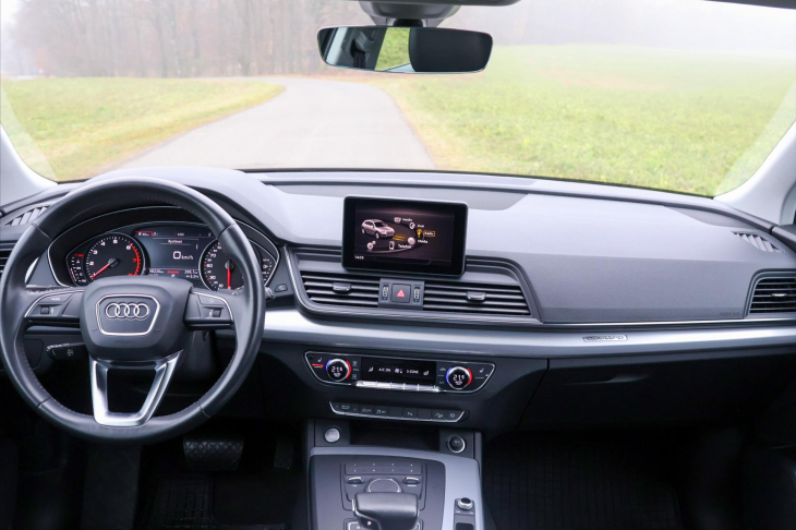 Audi Q5 2,0 TFSI Quattro S-tronic CZ
