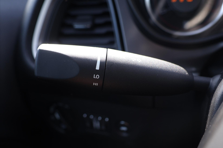 Dodge Challenger 3,6 V6 227kW Automat SXT